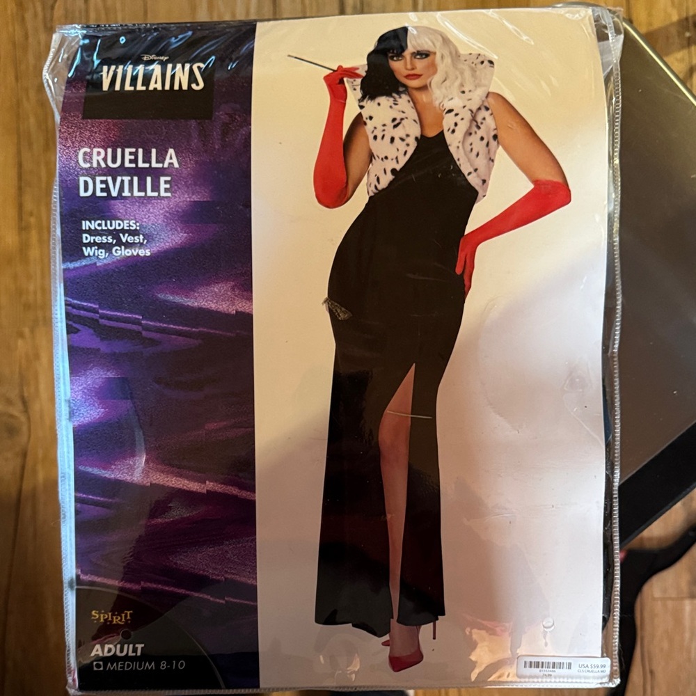 Spirit Villains Black and White Costume with Red Gloves